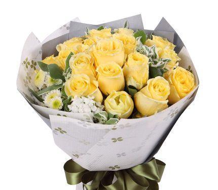 送一朵黄玫瑰的含义（探究黄玫瑰的象征意义与文化内涵）
