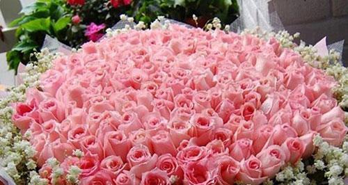 六朵玫瑰代表的意义（传递爱情、友谊和祝福的花语）
