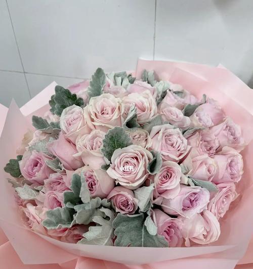 8朵粉玫瑰的花语与寓意（揭示8朵粉玫瑰所代表的吉祥与美好）
