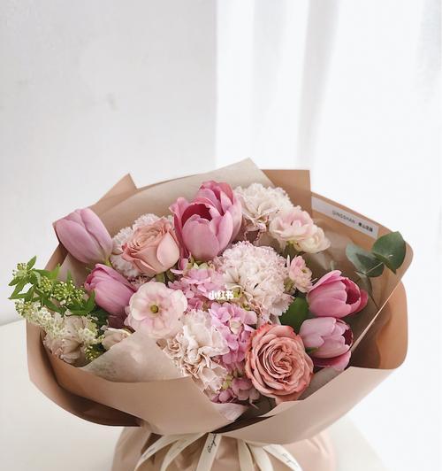 送母亲节花，如何选择最合适的鲜花？（了解母亲节花语，为母亲送上最温馨的祝福）
