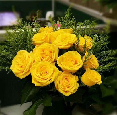黄玫瑰花的含义与象征（探寻黄玫瑰花的文化内涵与情感意义）