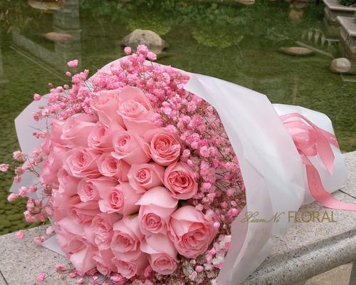 三十三朵粉玫瑰的花语（浪漫而深刻的爱情表达方式）