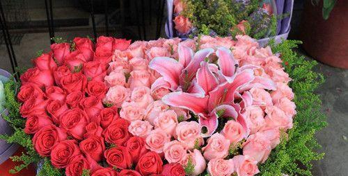 18朵玫瑰花的寓意和花语（展示爱情真诚的花礼）