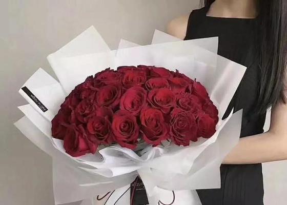 解读21朵玫瑰的花语（表达爱情的完美祭品——21朵玫瑰）