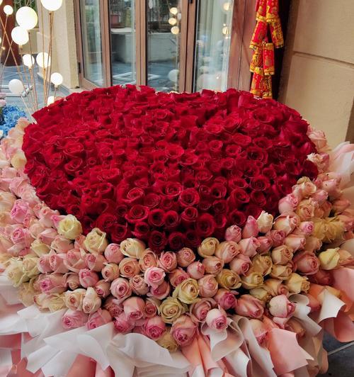 99朵红玫瑰的花语传递浓情（探寻红玫瑰的花语和情感表达）