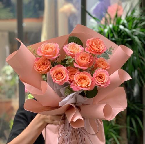 十一朵粉玫瑰的花语与意义（浪漫、爱情、祝福）