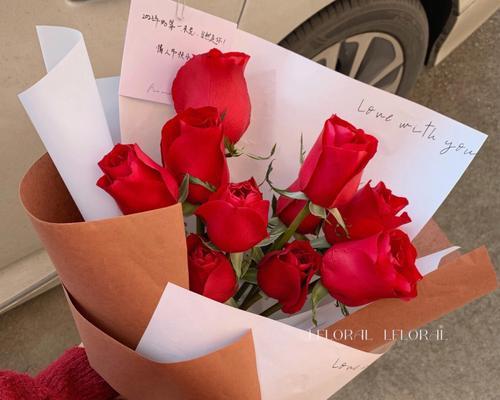 玫瑰11朵代表的含义及其浪漫背后（表达爱意的最佳方式-送女友11朵玫瑰花）