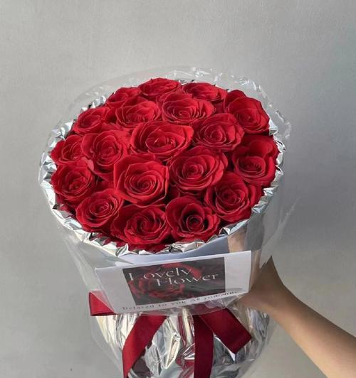 19朵玫瑰花的寓意与象征（浪漫、爱情、情感、鲜花、礼物）