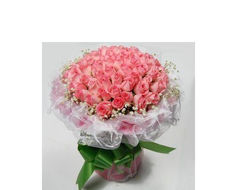 爱的芬芳，33朵粉玫瑰的花语（传递爱意的花束，33朵粉玫瑰的心意）