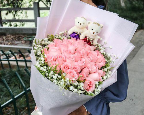 浪漫粉色玫瑰花的代表意义（用33朵粉色玫瑰传递深情款款）