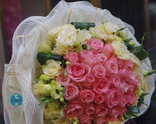 33朵玫瑰所代表的意义（传递爱与祝福的花束）