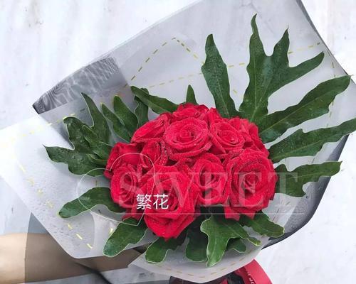 以13朵玫瑰代表的含义（传递爱情和祝福的花语）