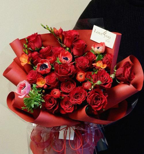 红玫瑰花语与爱情的表达（探索红玫瑰的花语含义，用19朵红玫瑰传递浓烈的爱意）