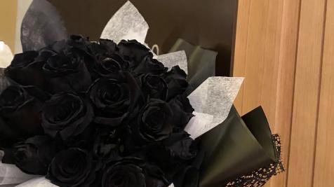 黑色玫瑰的寓意（深情与神秘交织的花朵）
