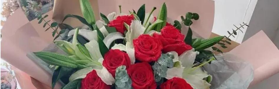 六朵玫瑰花语的含义——浪漫、纯真与祝福（传递爱意的花束）