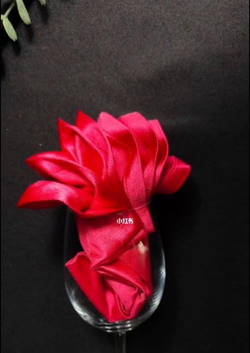 八瓣花的寓意和象征（揭示八瓣花的深层含义）