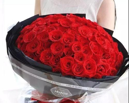 玫瑰花花语之47朵玫瑰的浪漫传情（探寻47朵玫瑰花的深刻含义与象征）
