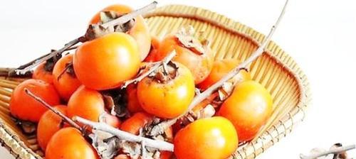 柿子皮能吃吗（了解脆柿子皮的食用和风险）