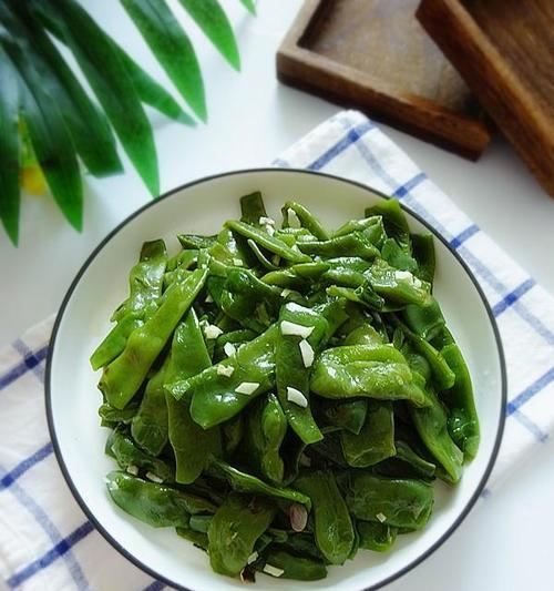 如何正确洗豆角，让您健康食用（清洗豆角步骤详解）