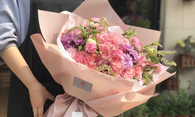 多头康乃馨（解读多头康乃馨花语及其文化意义）