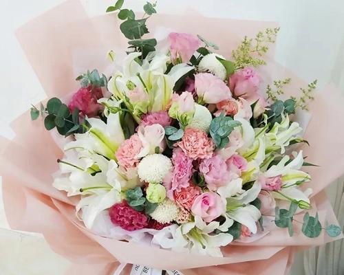 送母亲生日鲜花，表达爱意（选择合适的花材和花语）