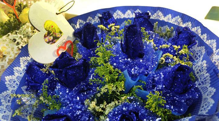 以蓝色妖姬玫瑰花的花语（探寻蓝色妖姬玫瑰花的神秘之谜）