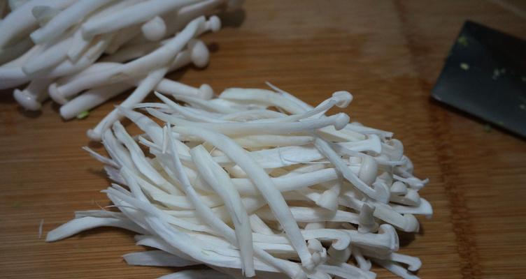 如何正确洗白玉菇（白玉菇清洗小技巧）