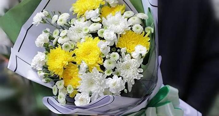清明节花祭承载情思（百合花的寓意与传承）