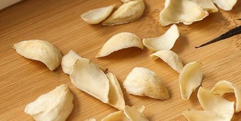 百合有苦味，可以食用吗（百合的营养价值和食用方法）