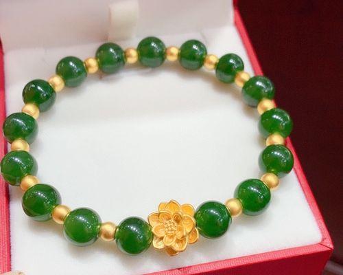 黄金莲花（妖冶魅力在恢弘中散发——黄金莲花的神秘魅力）