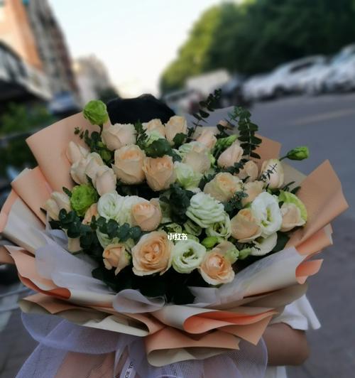 21朵香槟玫瑰花语（浪漫）