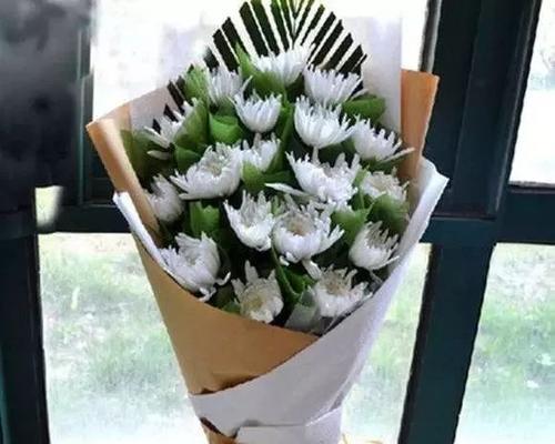 代表思念已故亲人的花有哪些？如何选择合适的花卉表达哀思？