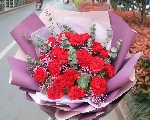 康乃馨19朵的含义是什么？送花时需要注意什么？