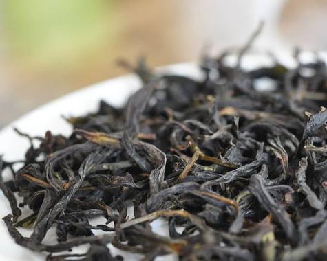 桂花红茶的功效与作用是什么？如何正确饮用？