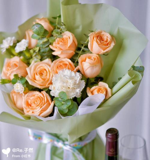 20朵香槟色玫瑰搭配花束图片大全