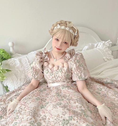 爱慕玫瑰礼服图片大全集女生