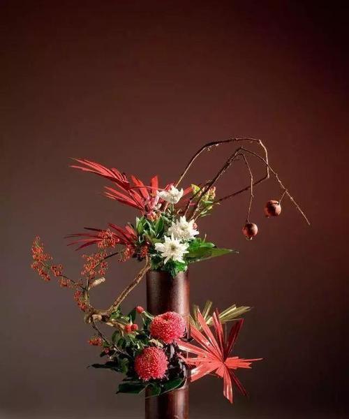 亮化花卉插花有哪些作用？如何正确进行花卉插花？