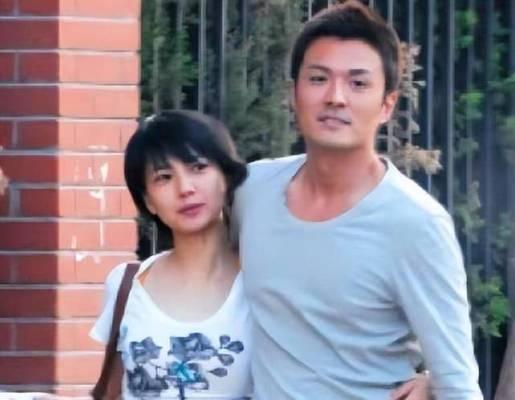 前夫哥送玫瑰花的含义是什么？玫瑰花在情感表达中扮演什么角色？