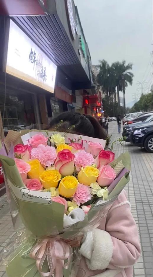 19朵带血玫瑰花的特殊含义是什么？