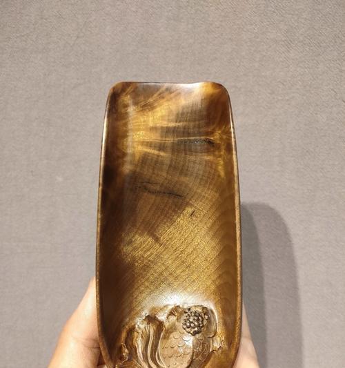 金丝楠茶君子兰的养护难度如何？