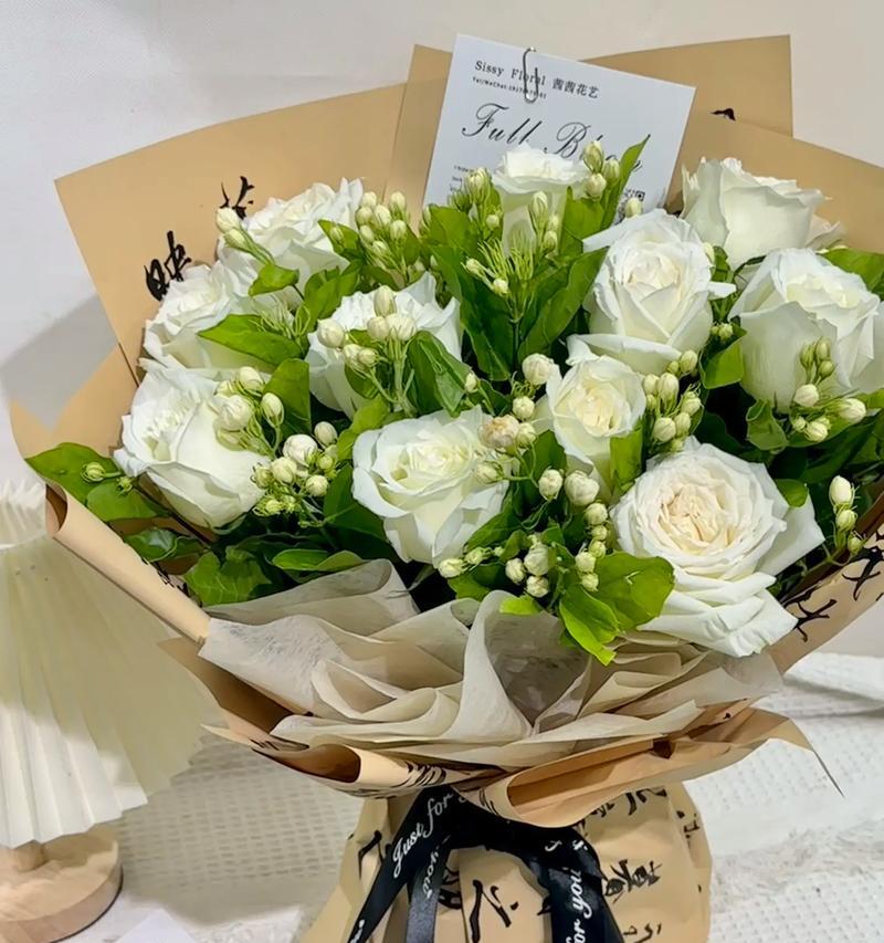 白玫瑰花老根的养护方法是什么？