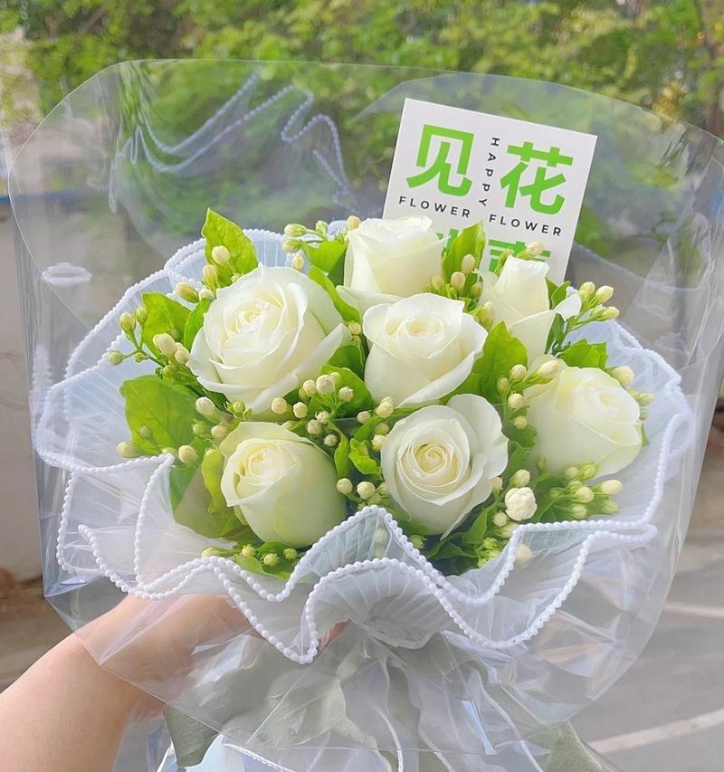 用花语向女朋友表达爱意，应该选择哪种花？