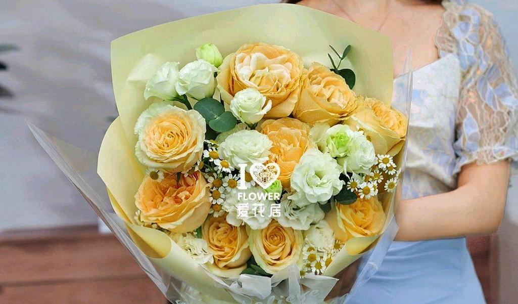 香槟玫瑰白桔梗的花语代表什么？