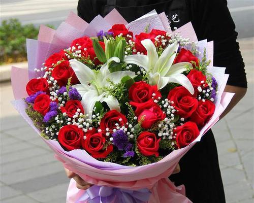 红色玫瑰花的含义代表着什么？红色玫瑰的花语是什么？