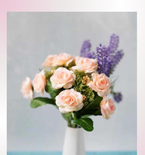 玫瑰花为何从不枯萎？这代表了什么含义？