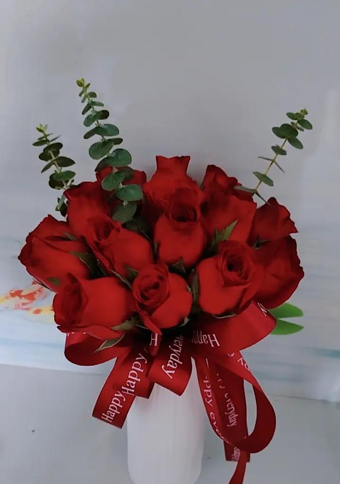 红玫瑰花送给女生的意义是什么？
