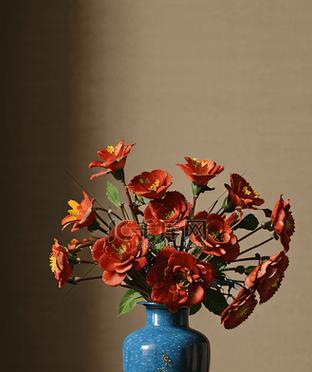 玫瑰花陶瓷花瓶的寓意是什么？有何特别含义？