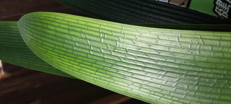 君子兰纹管的不同类型有哪些？它们各自的用途是什么？