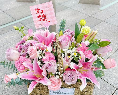 花篮送给女生时花语应该怎样表达？