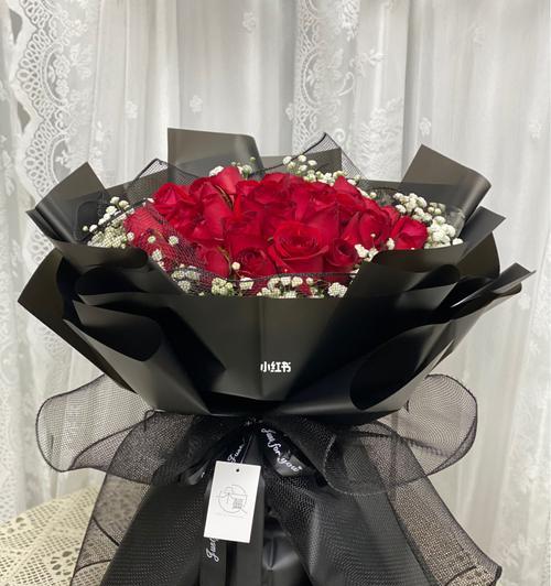 33朵玫瑰花的特殊含义是什么？为什么33朵玫瑰花如此特别？